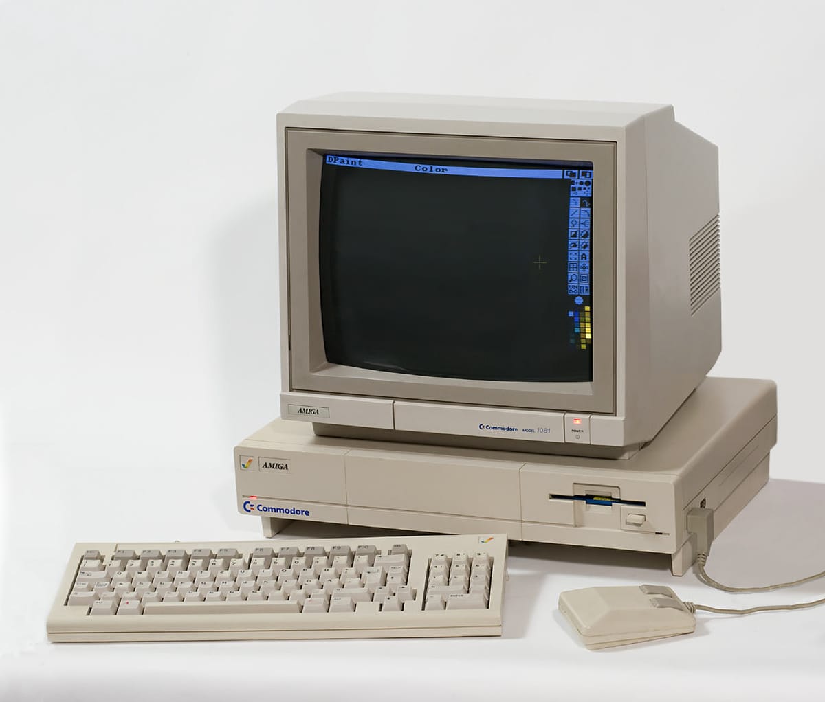 Amiga 1000 (Original photo by Kaiiv (de.wikipedia))